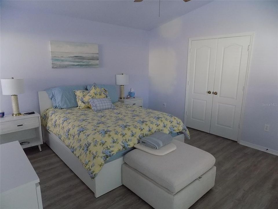 For Sale: $579,000 (4 beds, 2 baths, 2048 Square Feet)