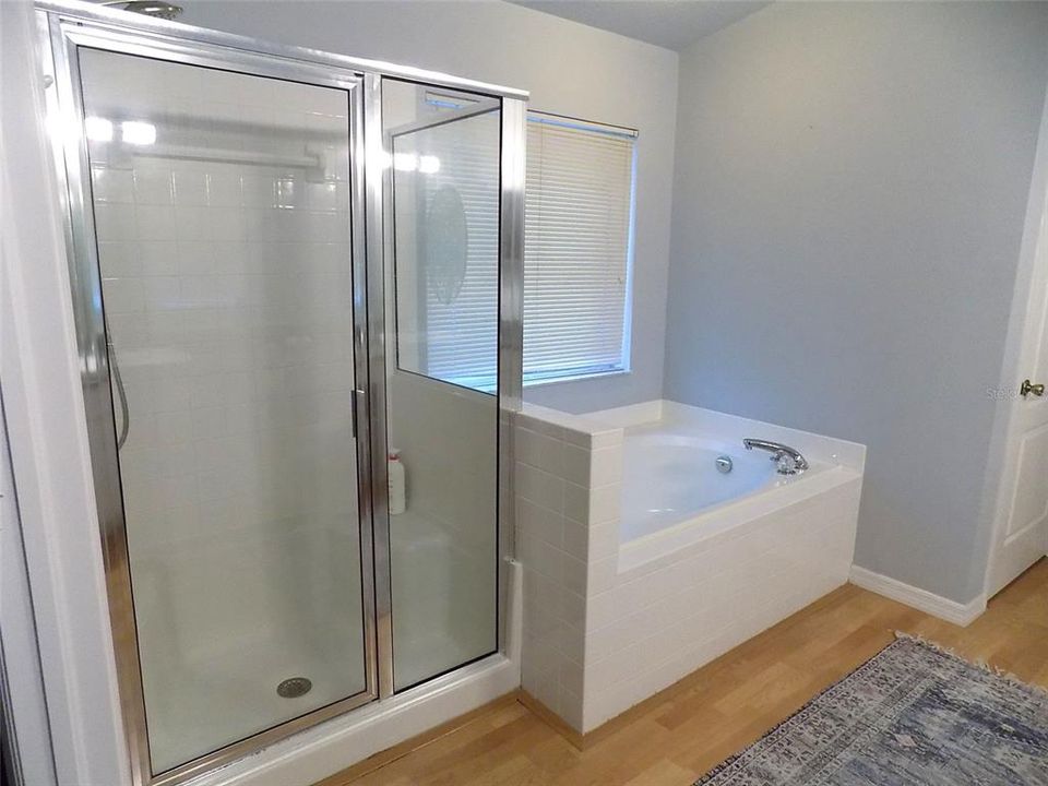 For Sale: $579,000 (4 beds, 2 baths, 2048 Square Feet)