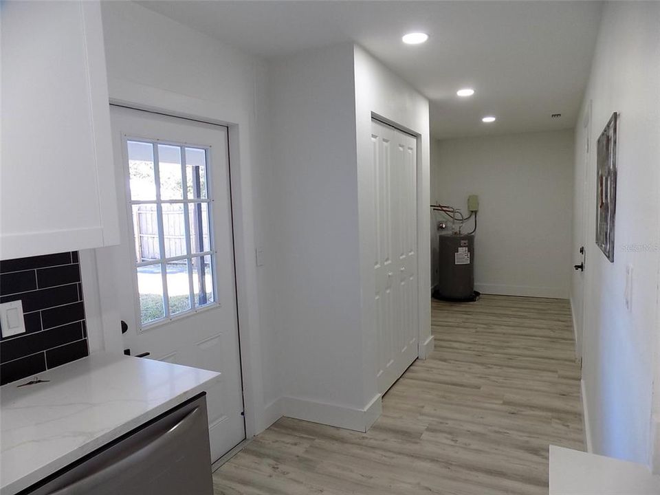 待售: $389,500 (2 贝兹, 2 浴室, 1358 平方英尺)