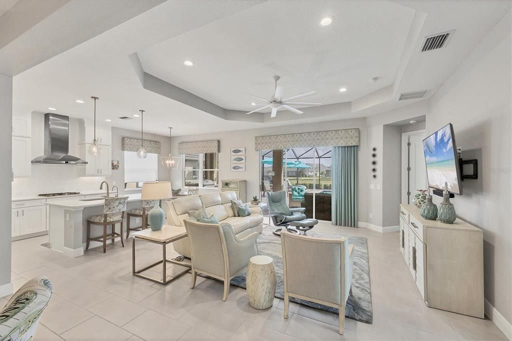 合同活跃: $679,900 (3 贝兹, 2 浴室, 2166 平方英尺)