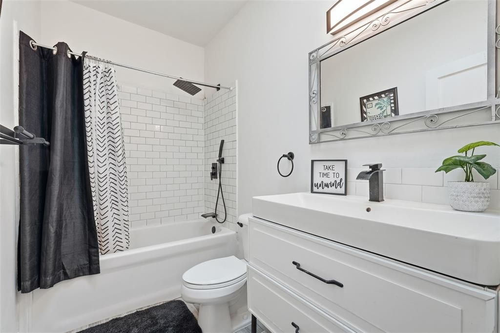 En Venta: $299,999 (3 camas, 2 baños, 1758 Pies cuadrados)