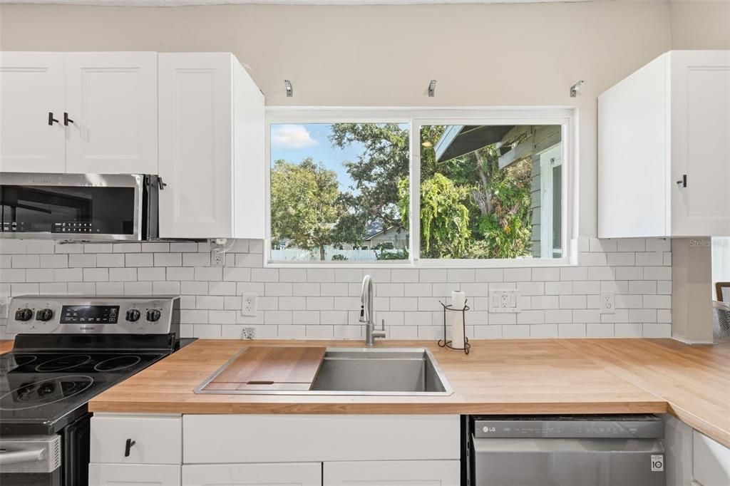 En Venta: $299,999 (3 camas, 2 baños, 1758 Pies cuadrados)