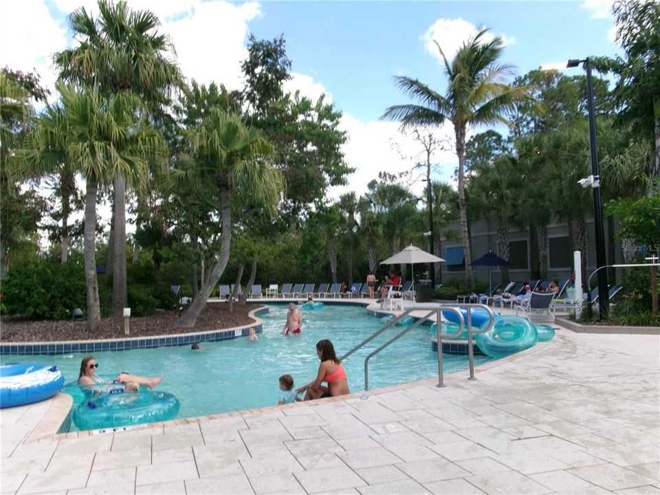 待售: $329,000 (2 贝兹, 2 浴室, 1375 平方英尺)