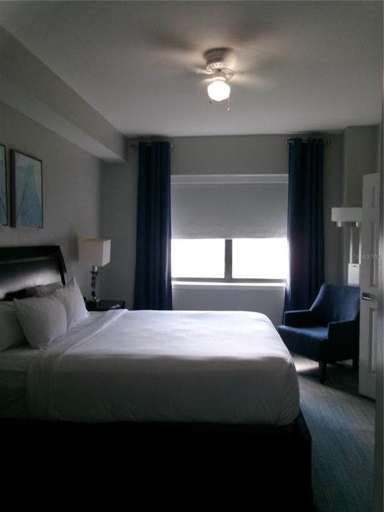 待售: $329,000 (2 贝兹, 2 浴室, 1375 平方英尺)