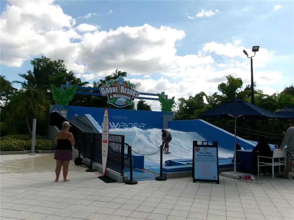 待售: $329,000 (2 贝兹, 2 浴室, 1375 平方英尺)