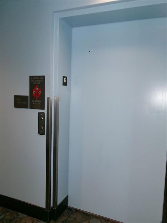 待售: $329,000 (2 贝兹, 2 浴室, 1375 平方英尺)