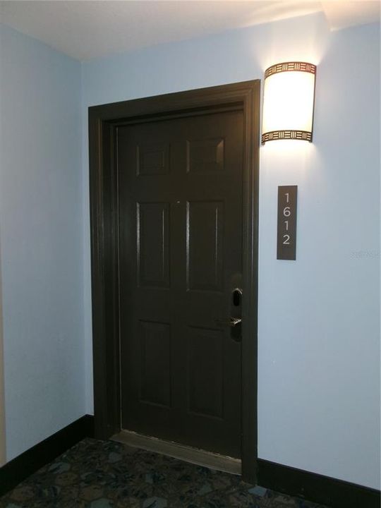 待售: $329,000 (2 贝兹, 2 浴室, 1375 平方英尺)