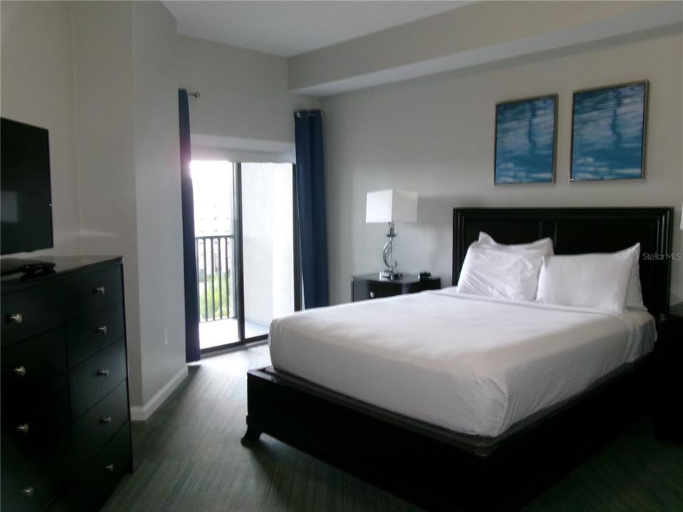 待售: $329,000 (2 贝兹, 2 浴室, 1375 平方英尺)