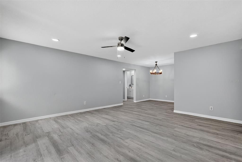 En Venta: $158,500 (2 camas, 2 baños, 1132 Pies cuadrados)