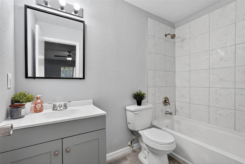 En Venta: $158,500 (2 camas, 2 baños, 1132 Pies cuadrados)