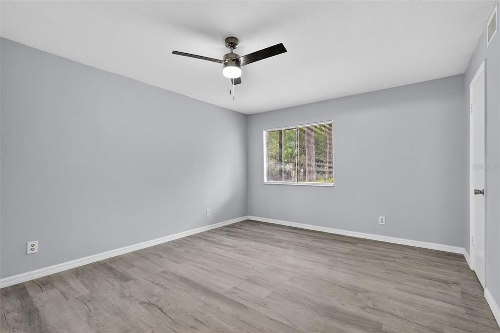 En Venta: $158,500 (2 camas, 2 baños, 1132 Pies cuadrados)