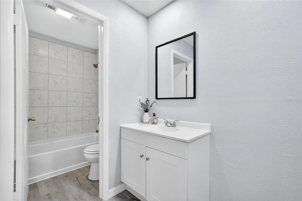 En Venta: $158,500 (2 camas, 2 baños, 1132 Pies cuadrados)