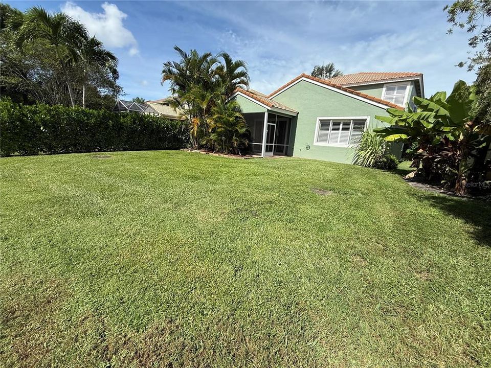 出租: $3,550 (3 贝兹, 2 浴室, 2536 平方英尺)