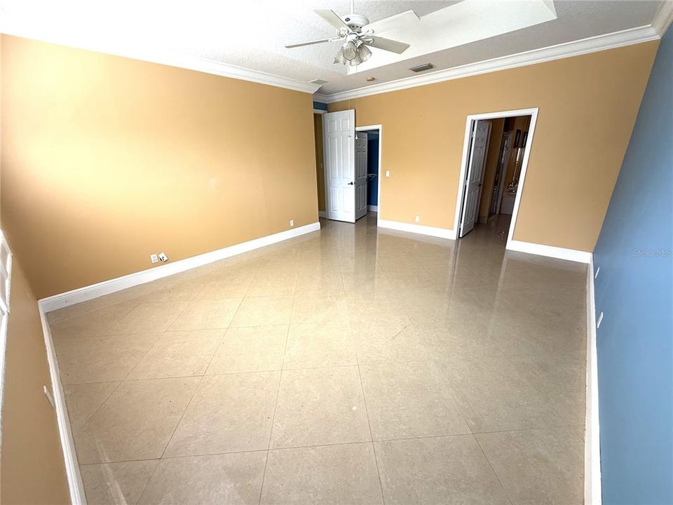 出租: $3,550 (3 贝兹, 2 浴室, 2536 平方英尺)