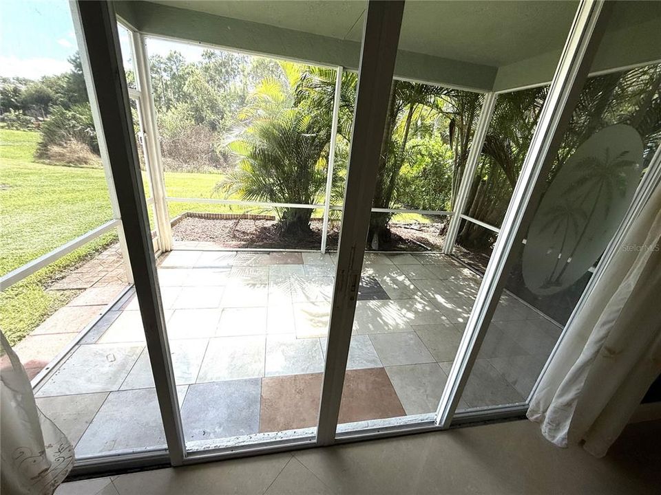 出租: $3,550 (3 贝兹, 2 浴室, 2536 平方英尺)