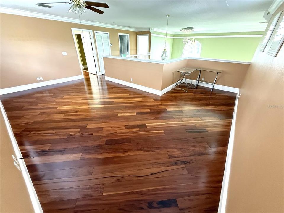 出租: $3,550 (3 贝兹, 2 浴室, 2536 平方英尺)