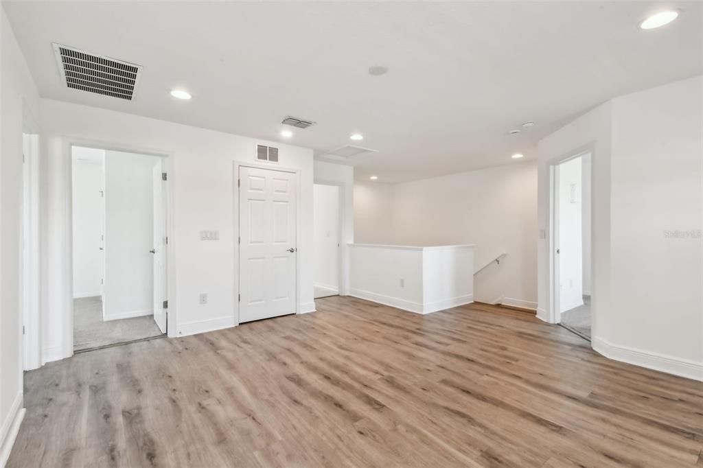 En Venta: $624,900 (4 camas, 3 baños, 2890 Pies cuadrados)