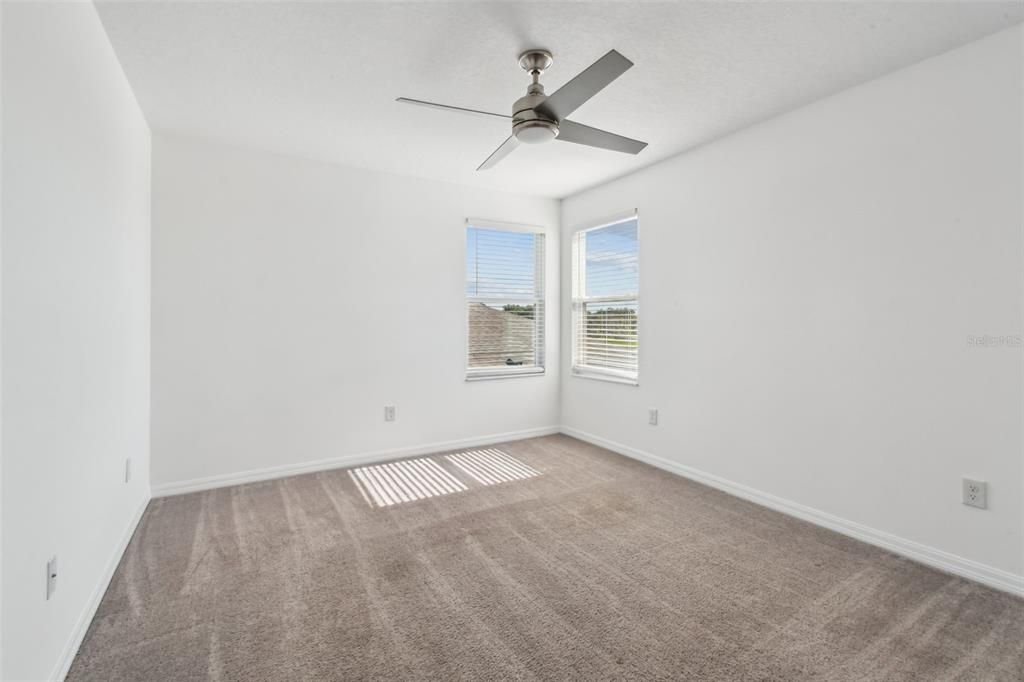 En Venta: $624,900 (4 camas, 3 baños, 2890 Pies cuadrados)