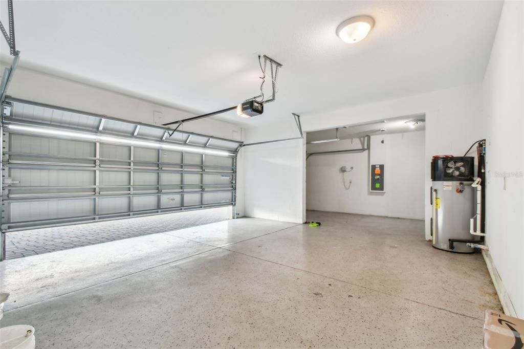 En Venta: $624,900 (4 camas, 3 baños, 2890 Pies cuadrados)