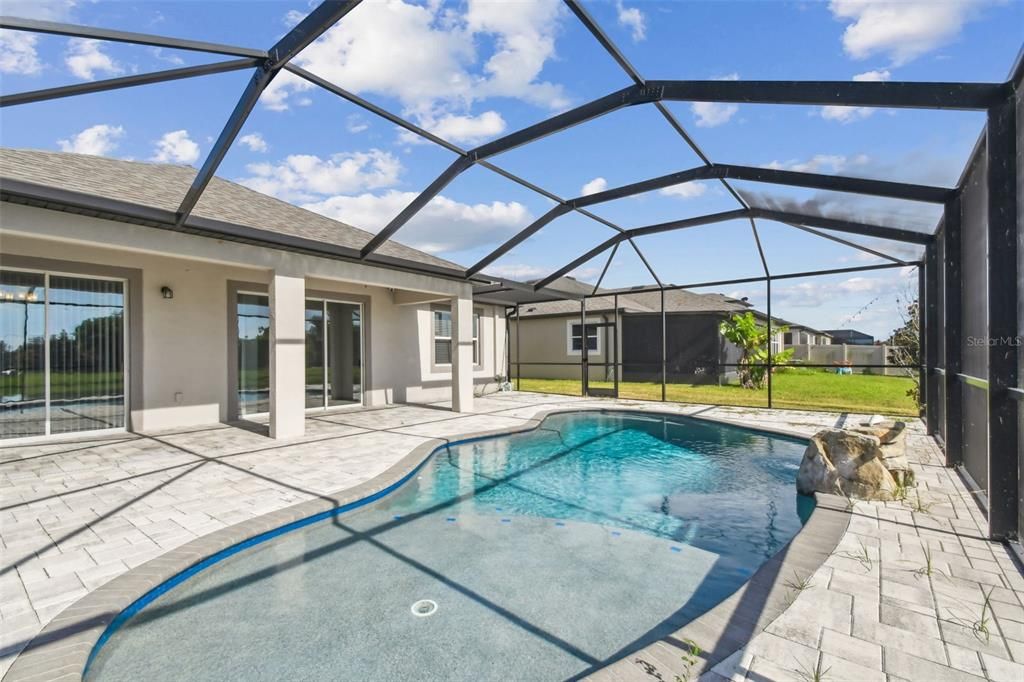 En Venta: $624,900 (4 camas, 3 baños, 2890 Pies cuadrados)