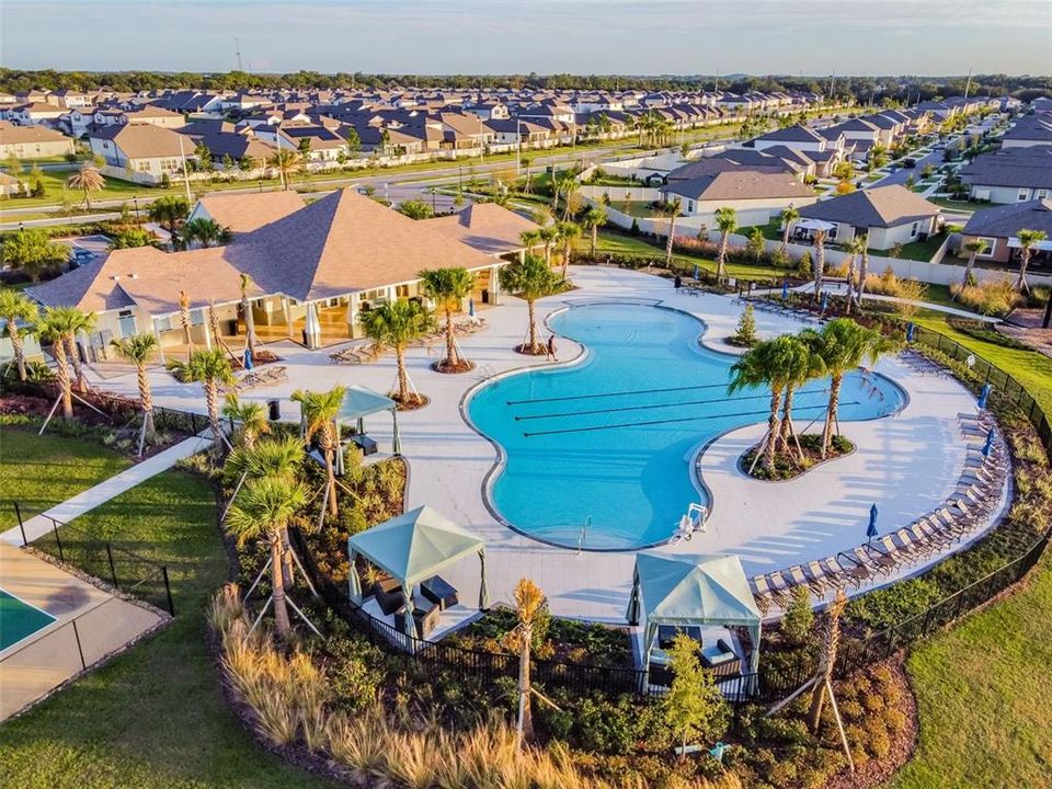 En Venta: $624,900 (4 camas, 3 baños, 2890 Pies cuadrados)