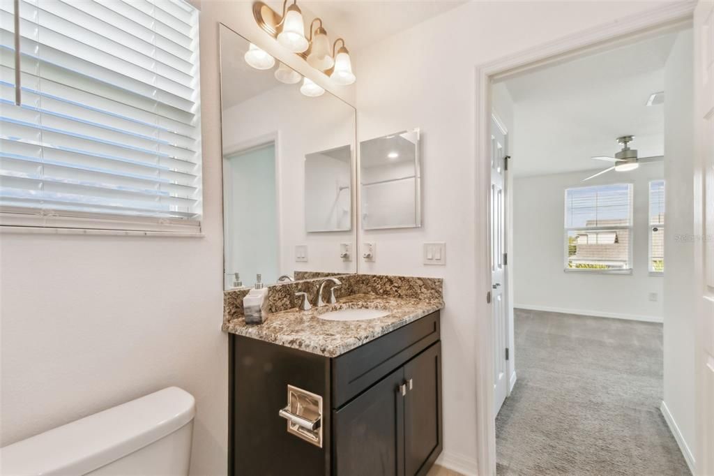 En Venta: $624,900 (4 camas, 3 baños, 2890 Pies cuadrados)