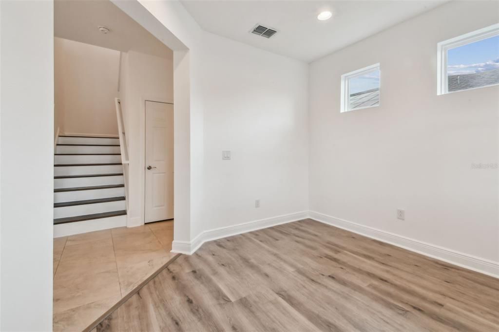 En Venta: $624,900 (4 camas, 3 baños, 2890 Pies cuadrados)