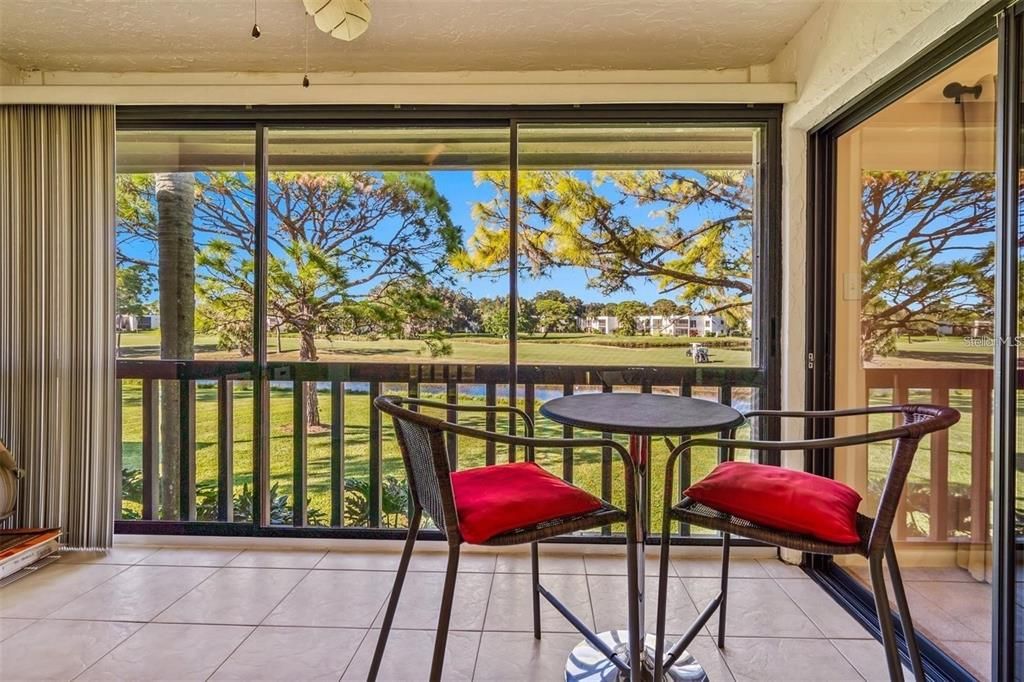 For Sale: $278,000 (2 beds, 2 baths, 1241 Square Feet)