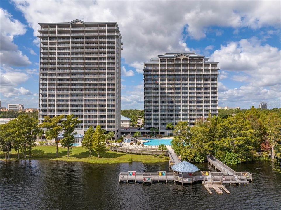 待售: $305,000 (2 贝兹, 2 浴室, 1078 平方英尺)