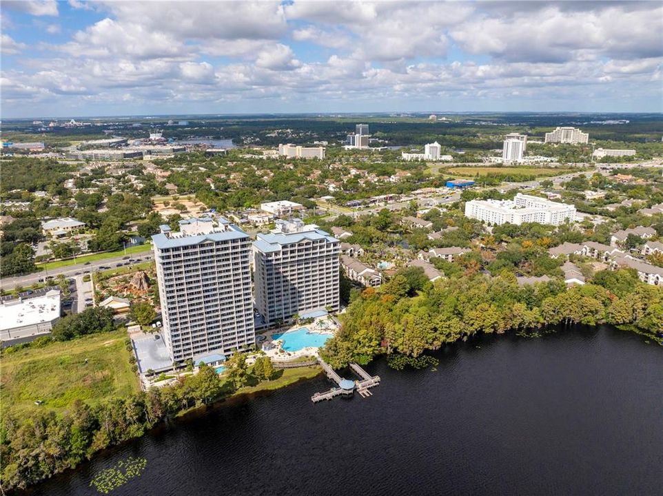 待售: $305,000 (2 贝兹, 2 浴室, 1078 平方英尺)