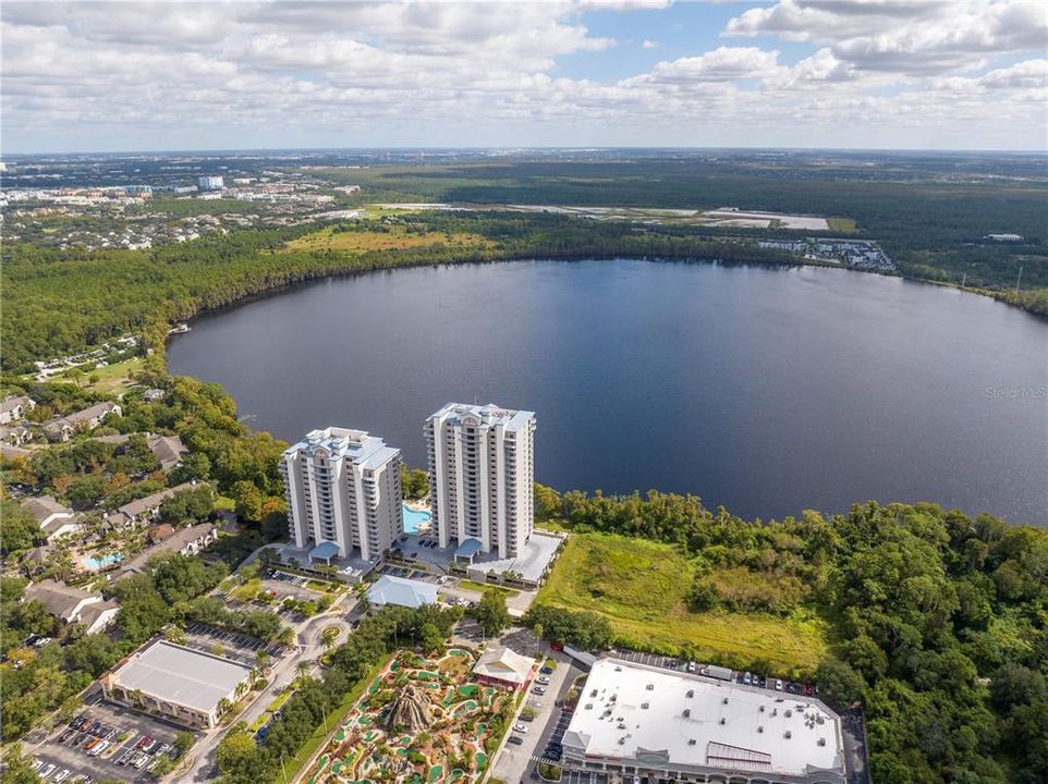 待售: $305,000 (2 贝兹, 2 浴室, 1078 平方英尺)