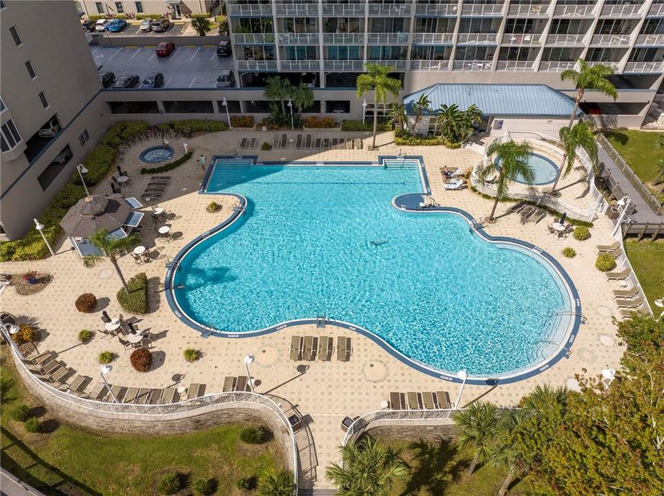 待售: $305,000 (2 贝兹, 2 浴室, 1078 平方英尺)