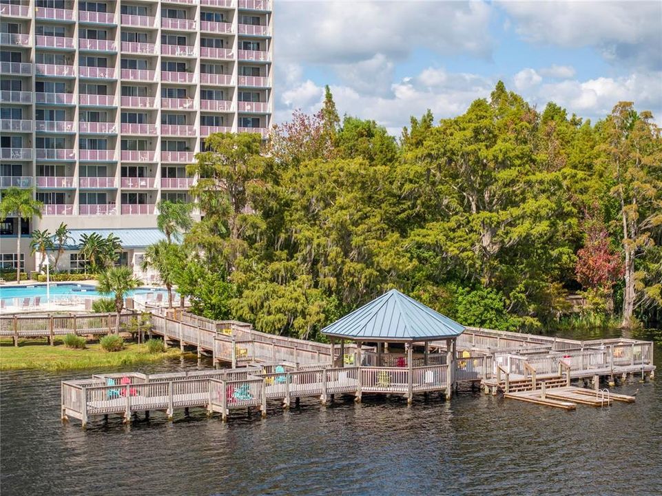 待售: $305,000 (2 贝兹, 2 浴室, 1078 平方英尺)