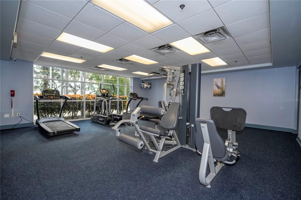 待售: $305,000 (2 贝兹, 2 浴室, 1078 平方英尺)