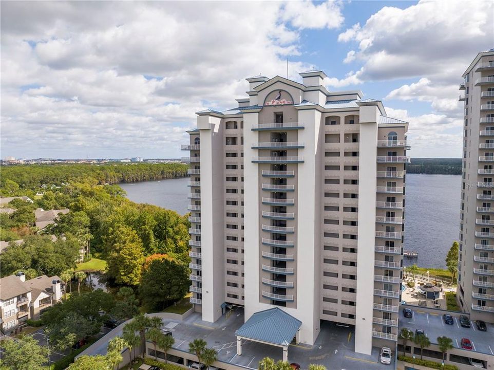 待售: $305,000 (2 贝兹, 2 浴室, 1078 平方英尺)