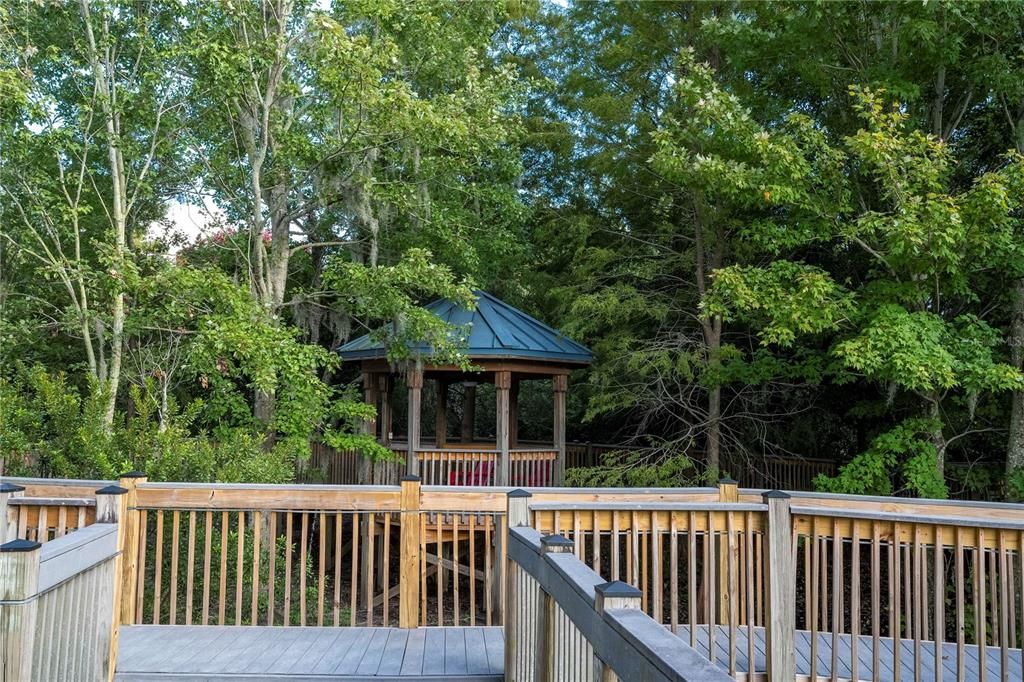 待售: $305,000 (2 贝兹, 2 浴室, 1078 平方英尺)