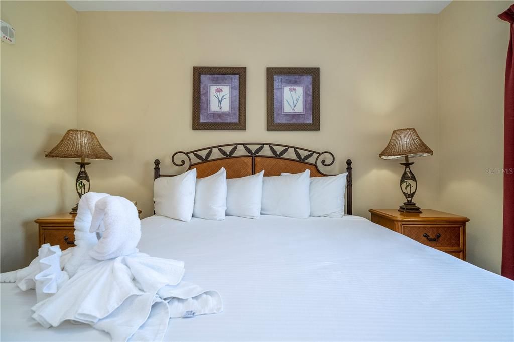 待售: $305,000 (2 贝兹, 2 浴室, 1078 平方英尺)