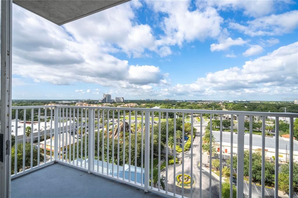 待售: $305,000 (2 贝兹, 2 浴室, 1078 平方英尺)