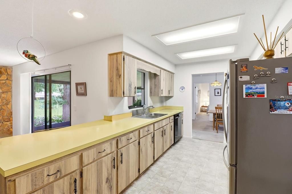 待售: $289,900 (3 贝兹, 2 浴室, 1694 平方英尺)