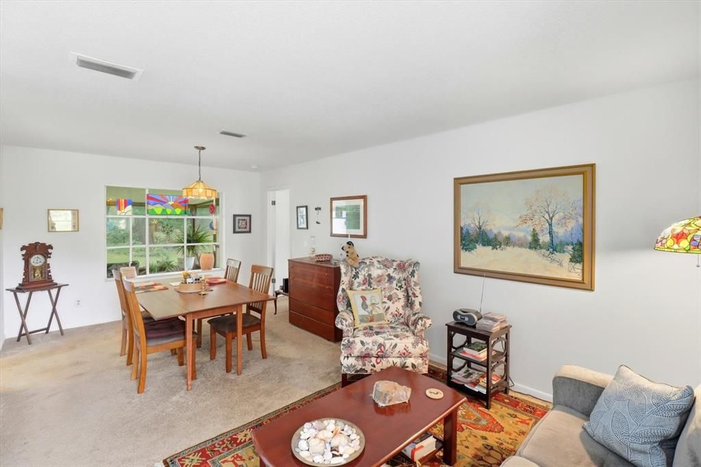 待售: $289,900 (3 贝兹, 2 浴室, 1694 平方英尺)