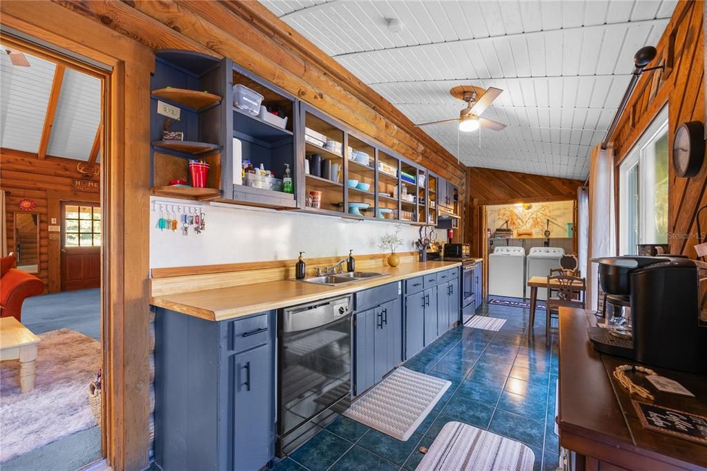 待售: $449,000 (3 贝兹, 2 浴室, 1460 平方英尺)