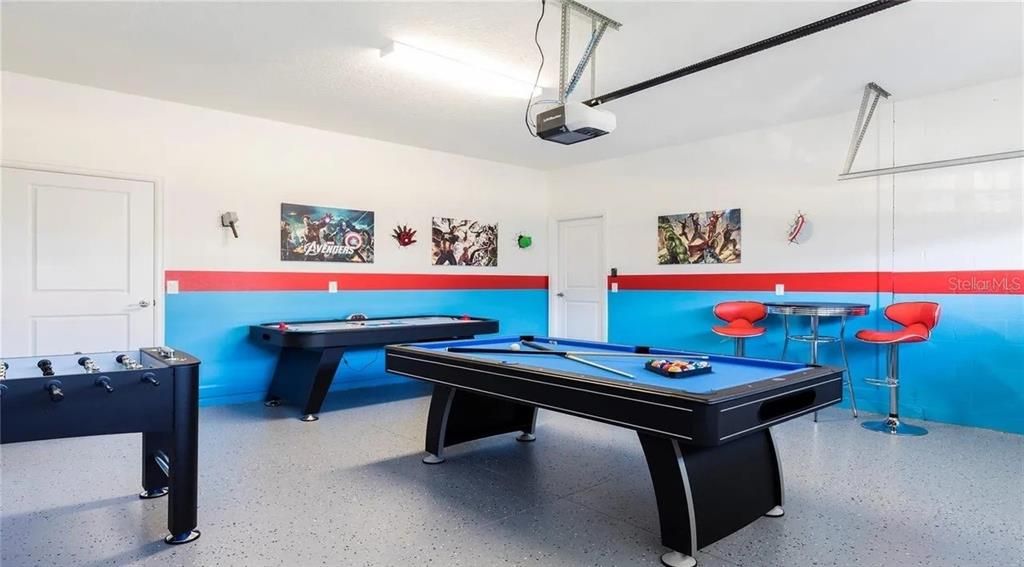 For Sale: $799,000 (8 beds, 5 baths, 3909 Square Feet)