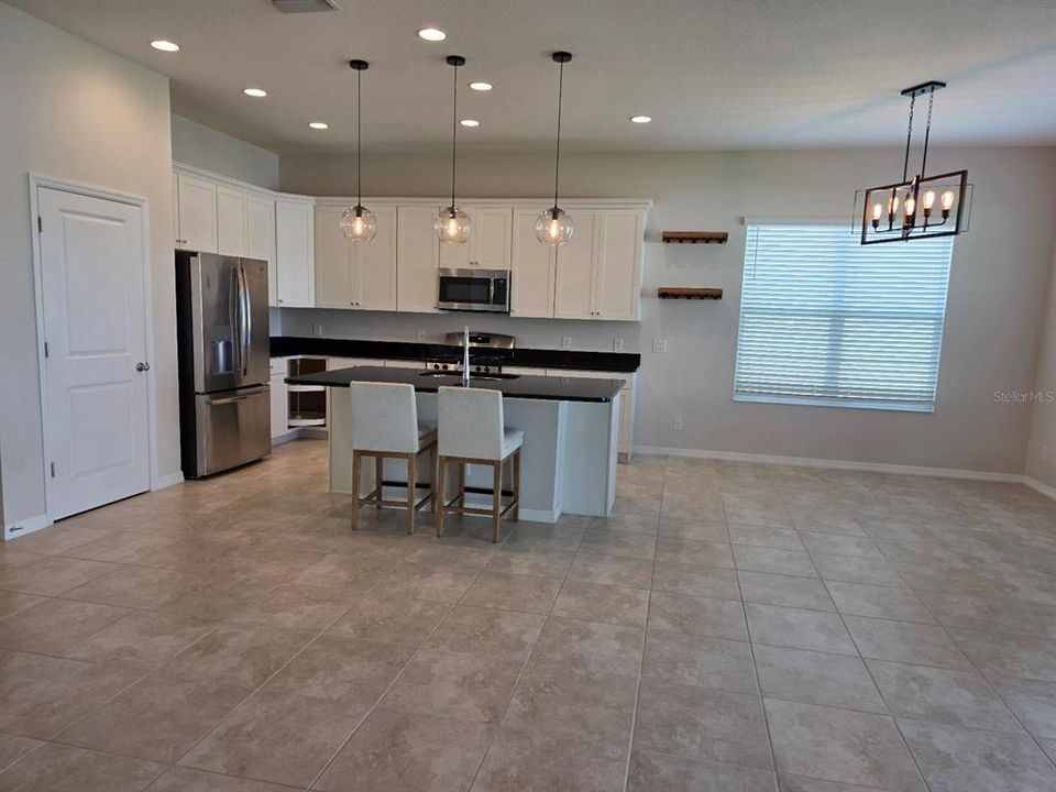 For Sale: $429,000 (3 beds, 2 baths, 1792 Square Feet)