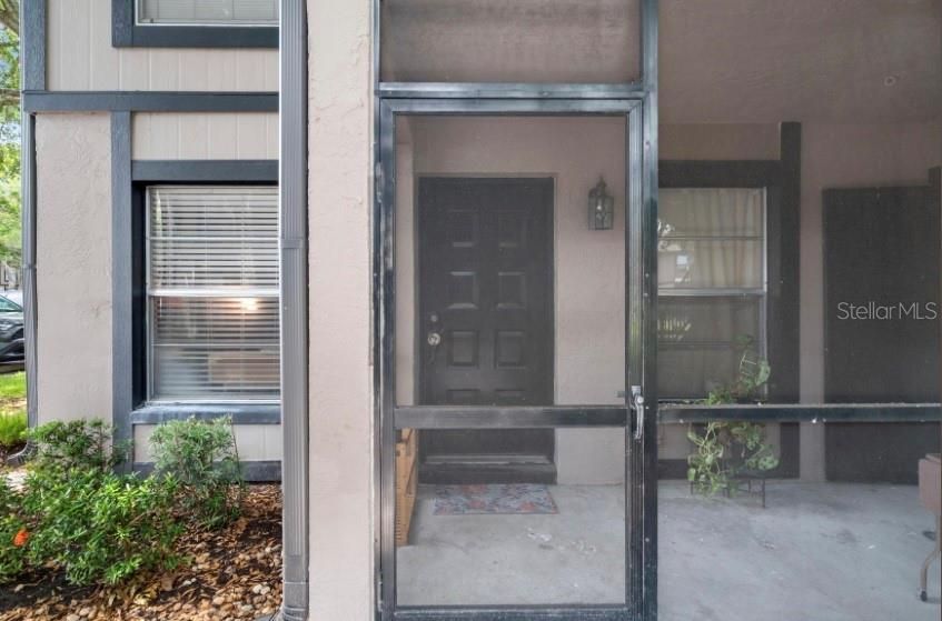 Activo con contrato: $1,395 (2 camas, 2 baños, 912 Pies cuadrados)