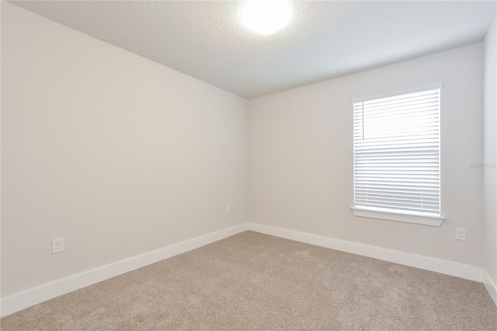 En Renta: $2,320 (3 camas, 2 baños, 1823 Pies cuadrados)