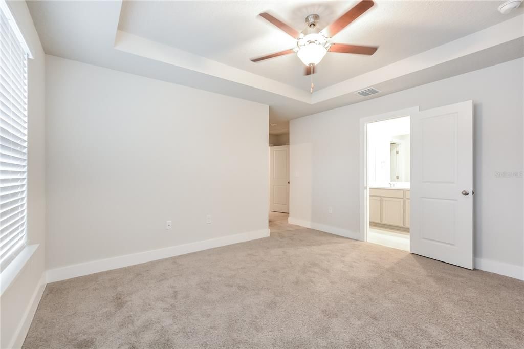 En Renta: $2,320 (3 camas, 2 baños, 1823 Pies cuadrados)