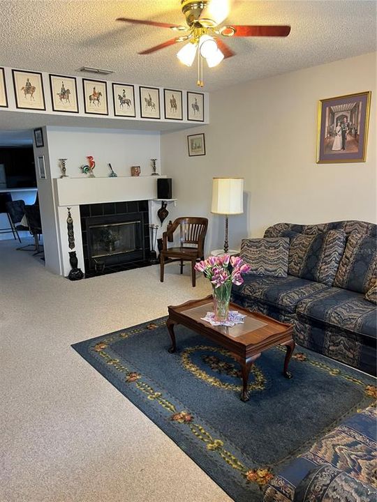 Под контрактом: $210,000 (3 спален, 2 ванн, 1316 Квадратных фут)