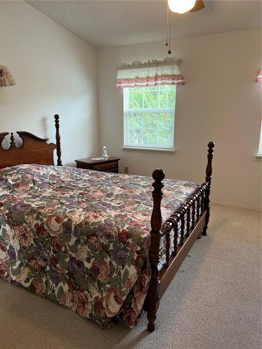 Под контрактом: $210,000 (3 спален, 2 ванн, 1316 Квадратных фут)