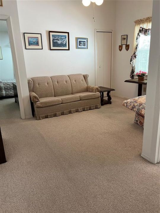 Под контрактом: $210,000 (3 спален, 2 ванн, 1316 Квадратных фут)