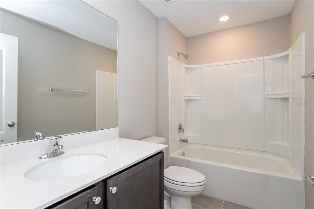 В аренду: $1,950 (6 спален, 3 ванн, 1975 Квадратных фут)